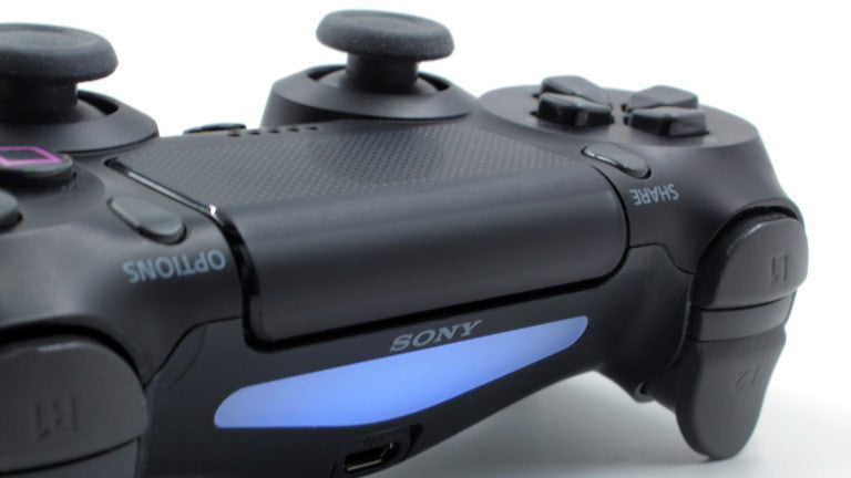 Playstation 4 / PS4 Slim Flashée (500 GB) + Jeux Occasion ♻️