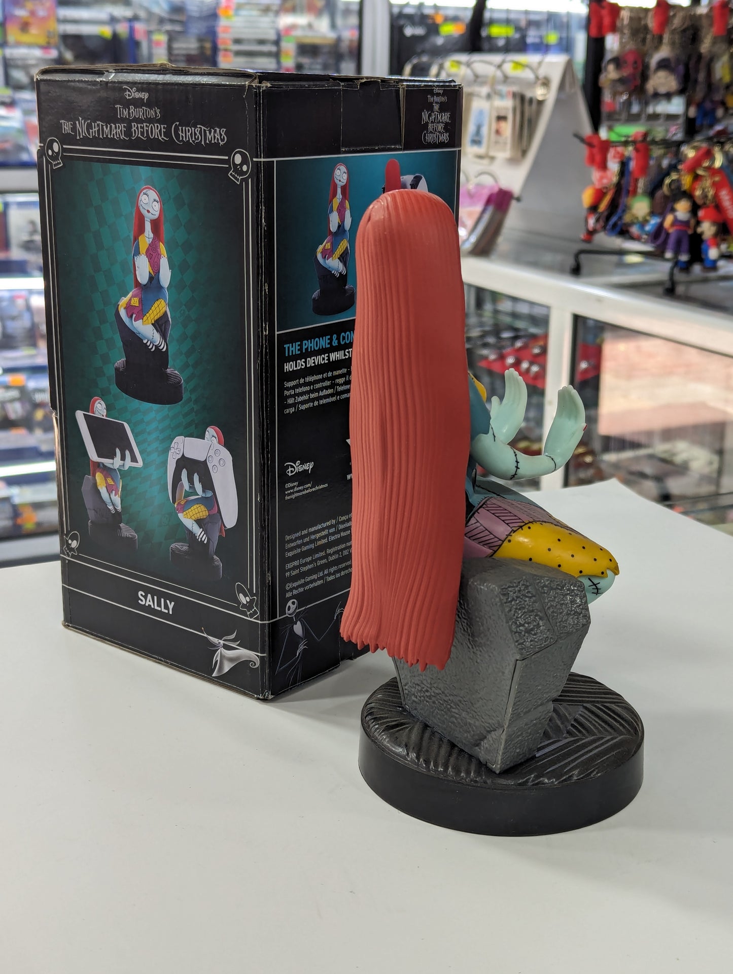 Figurine Support Manette Sally 20 Cm