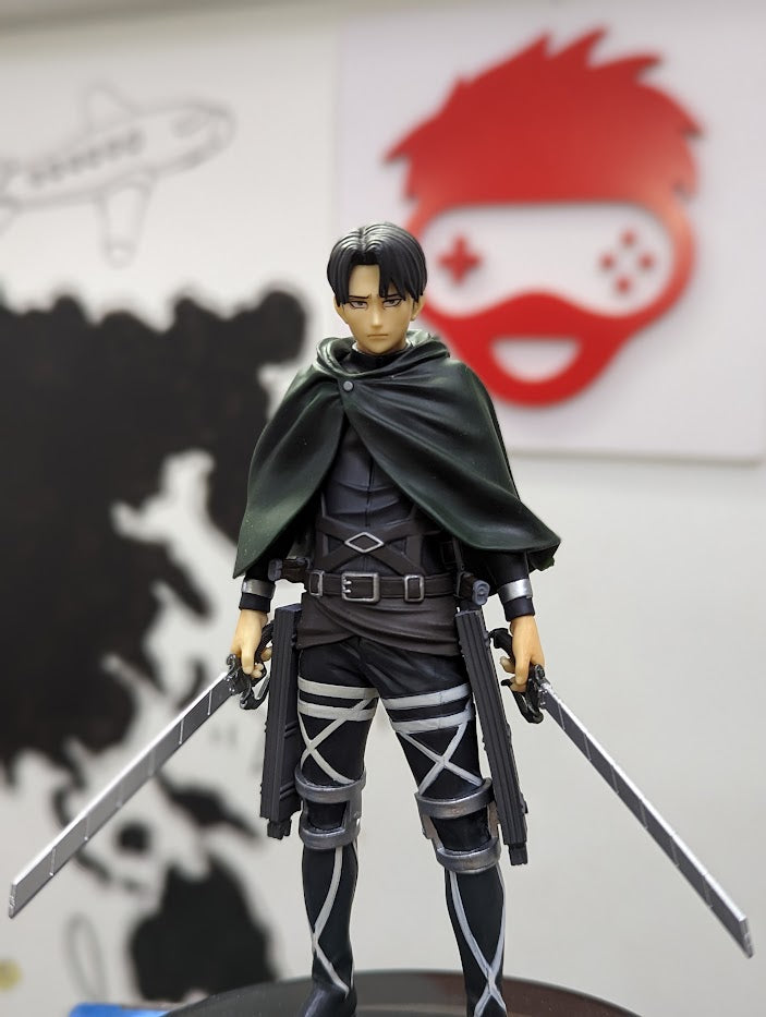 Figurine Attack on titan - Levi - 16 Cm