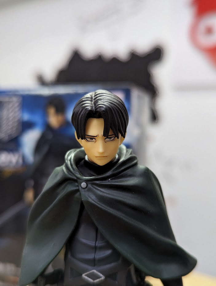Figurine Attack on titan - Levi - 16 Cm