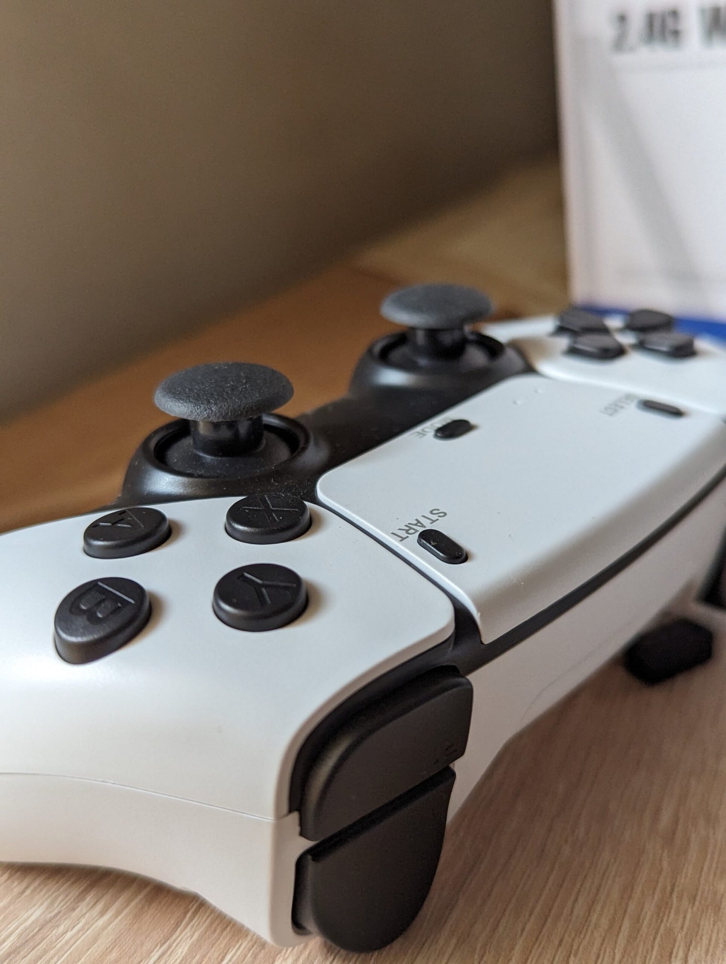 Game Stick Pro + 2x Manettes + 20.000 Jeux Retro