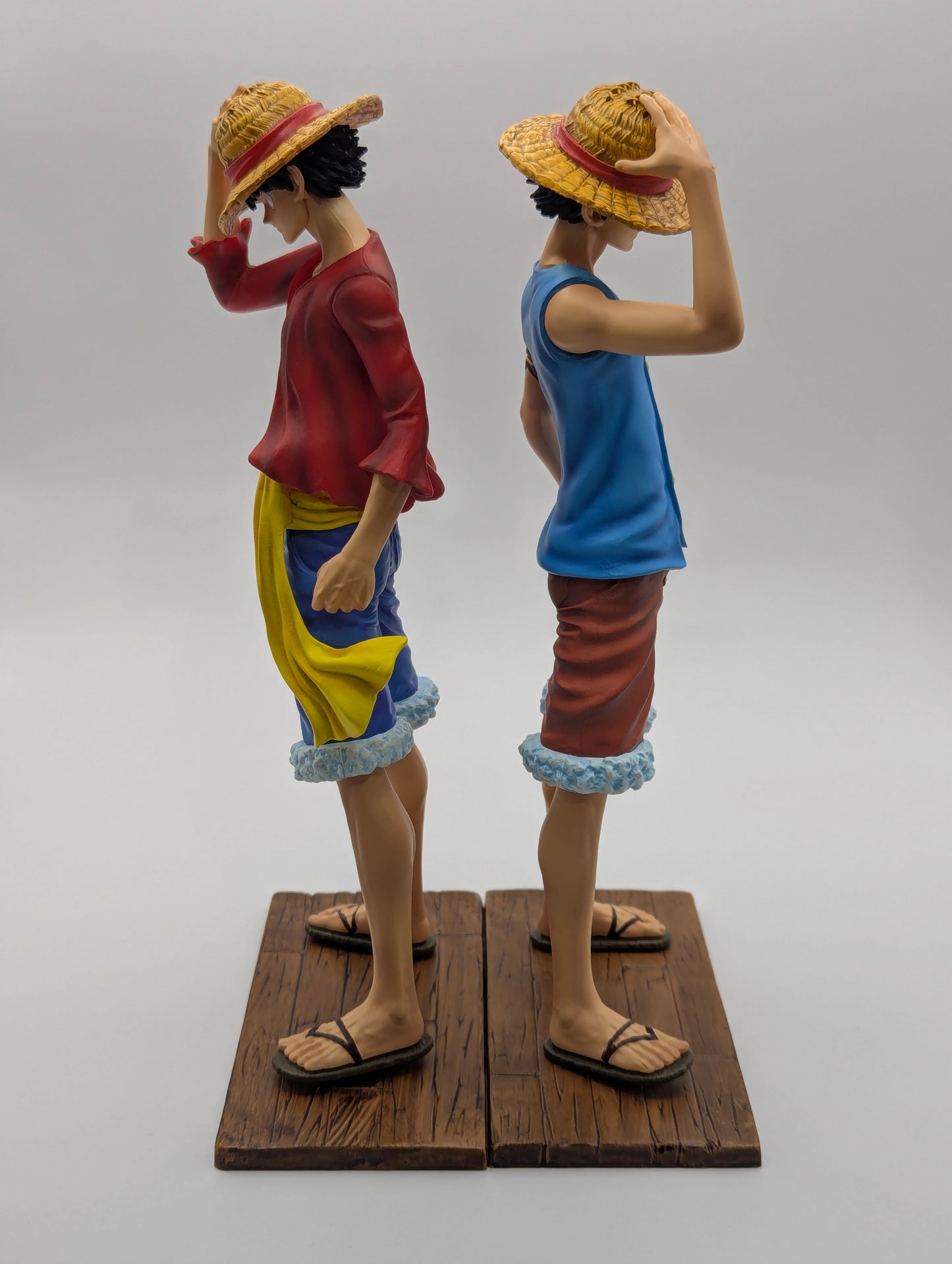 Figurine Luffy Undercover 23 cm