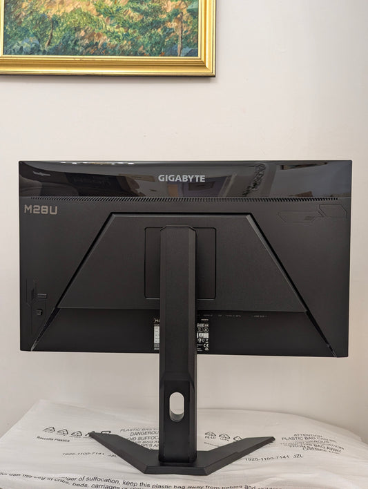 Ecran GIGABYTE M28U Moniteur de jeu 28" 4K UHD - 3840 x 2160, 144Hz, 1ms