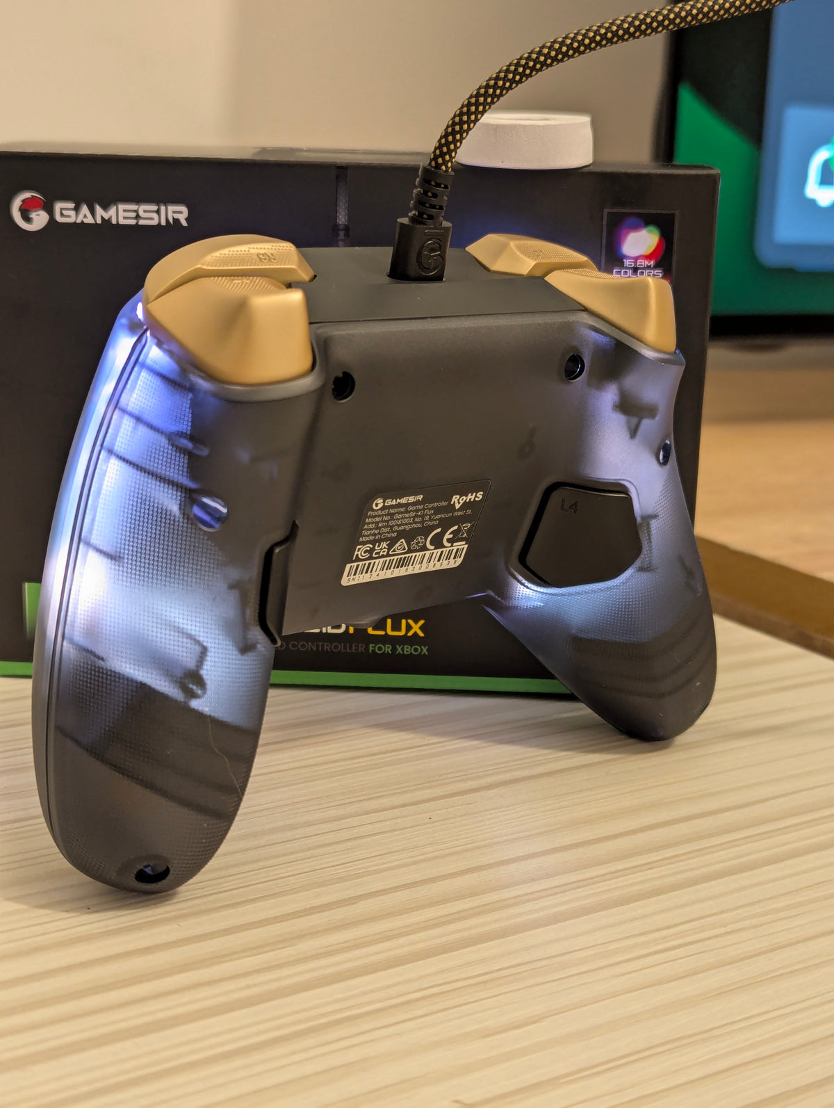 وحدة تحكم سلكية Gamesir Kaleid Flux (Xbox و PC)