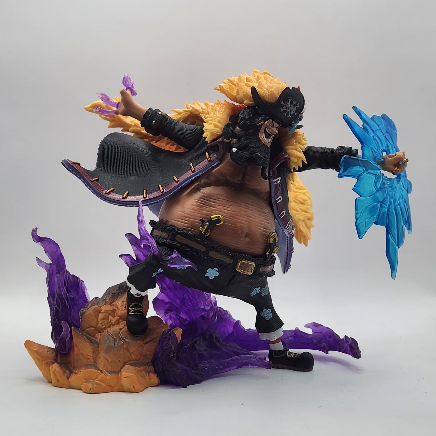 Figurine marshall D.Teach 17cm (manque Quelques pièces)