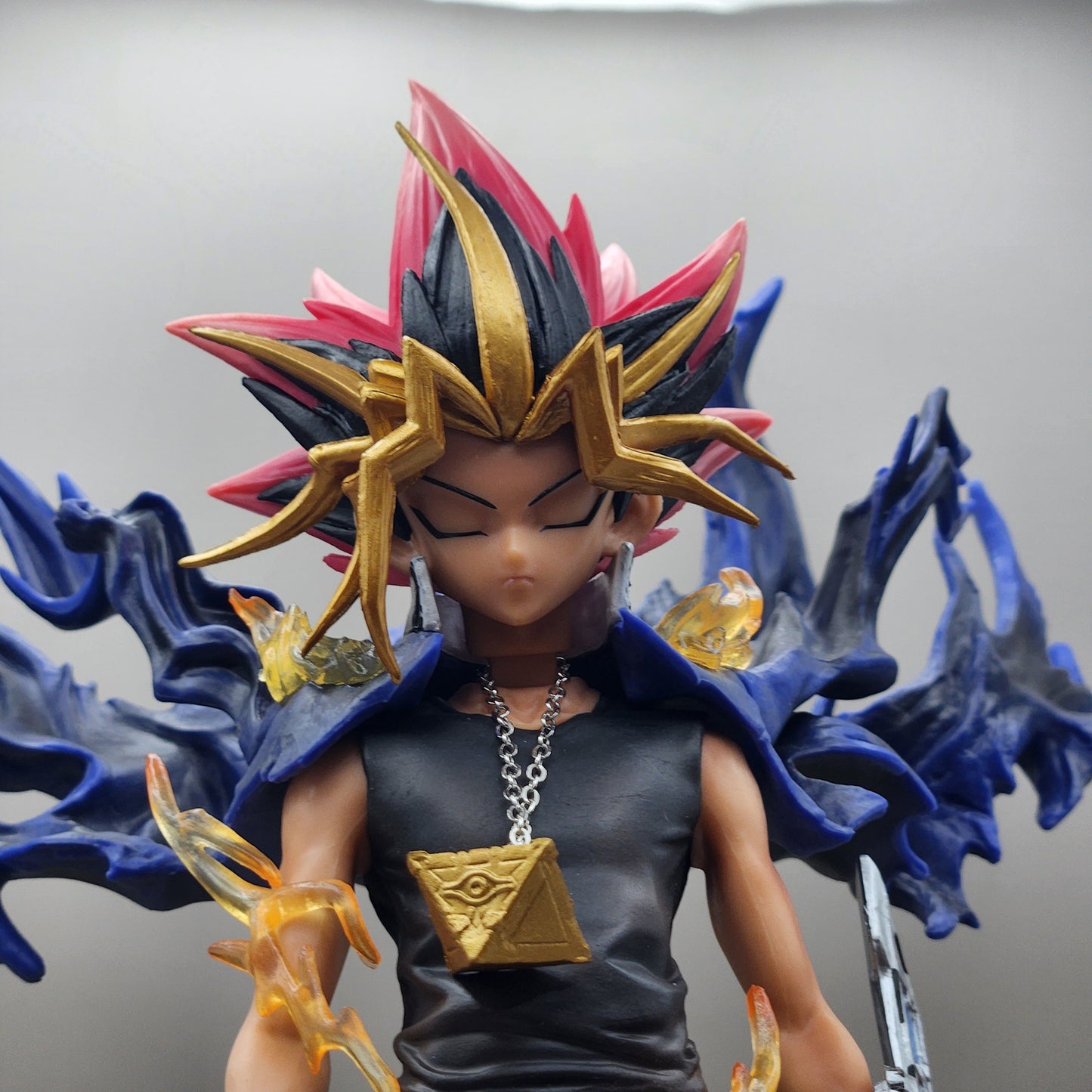 Figurine Yu Gi Oh Yami Yugi flame 27 cm