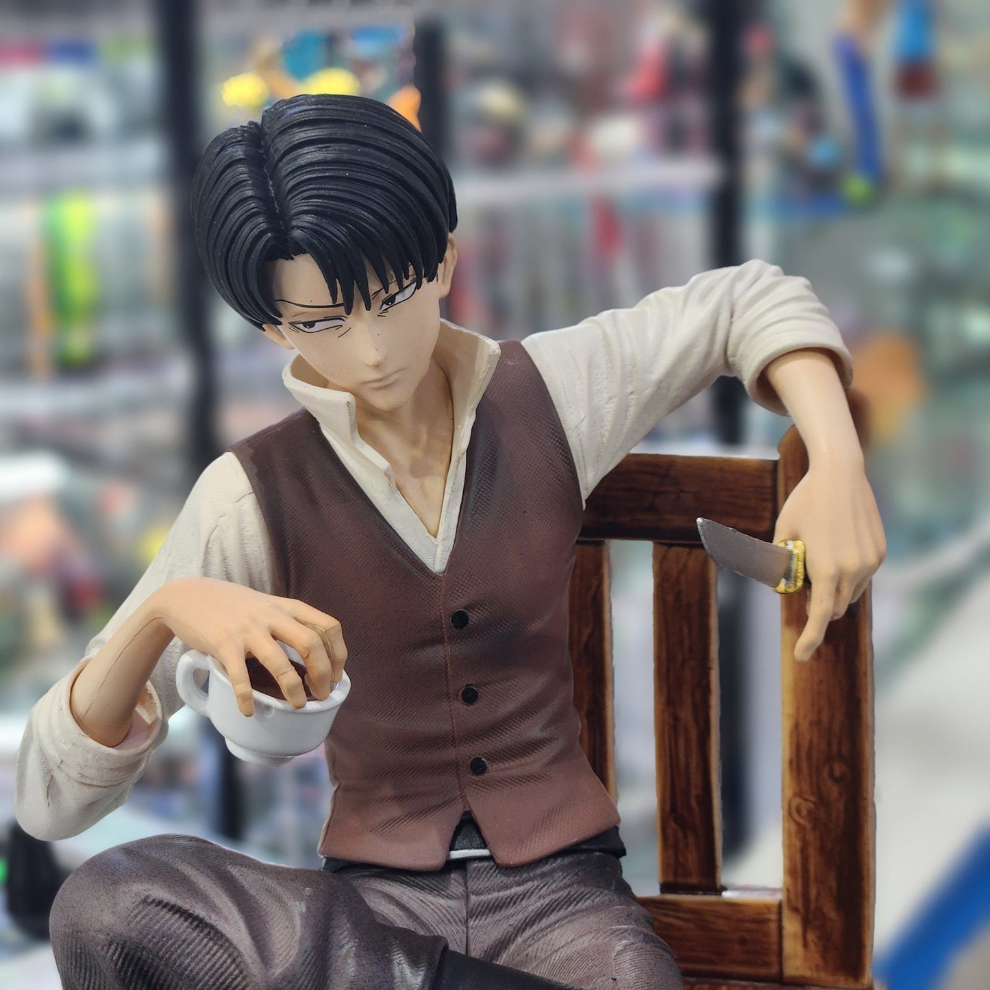 Figurine Levi 21 cm - Attack On Titan
