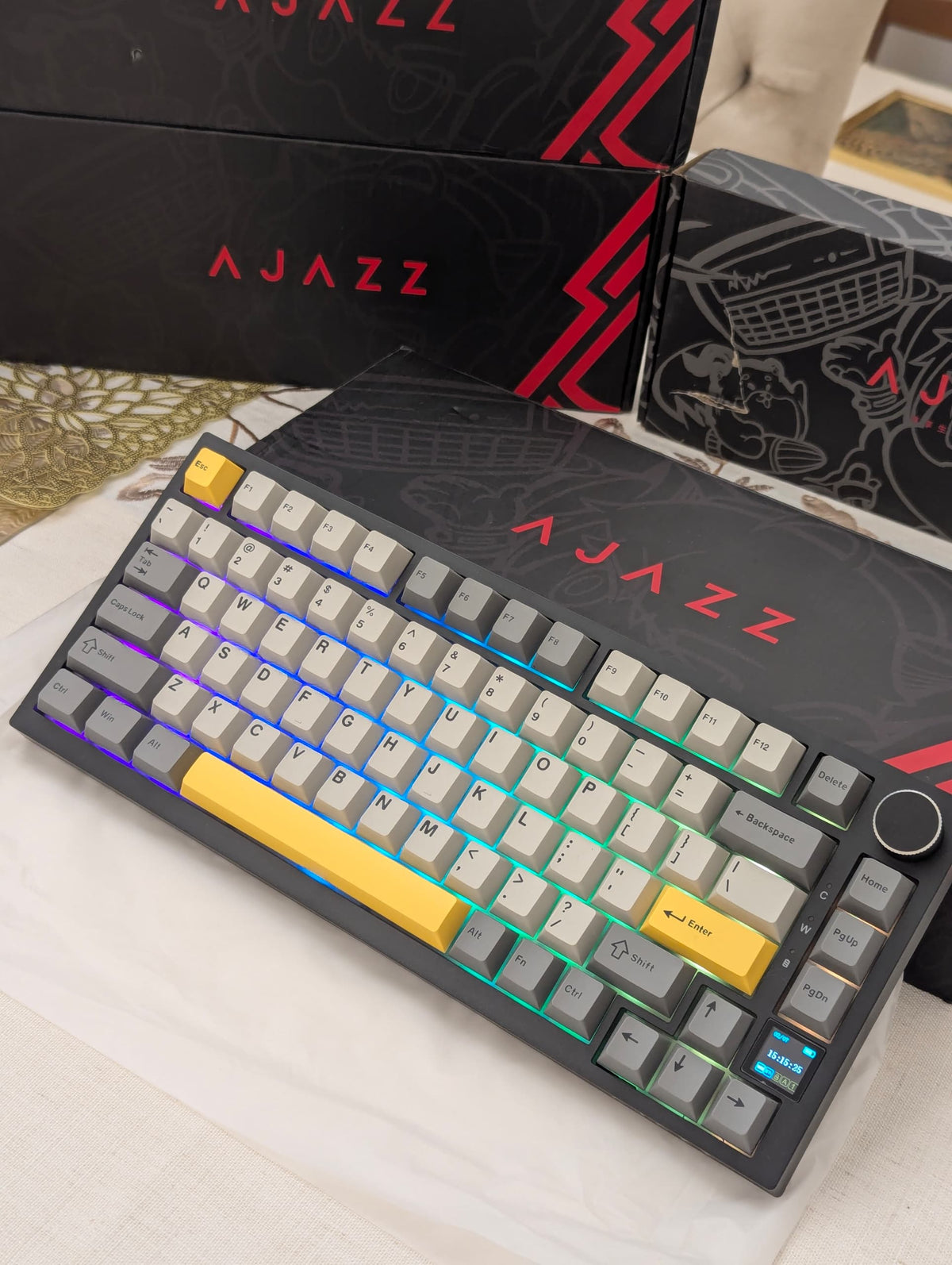 لوحة مفاتيح ميكانيكية لاسلكية Ajazz AK820 PRO - أسود ورمادي | لوحة مفاتيح لاسلكية للألعاب