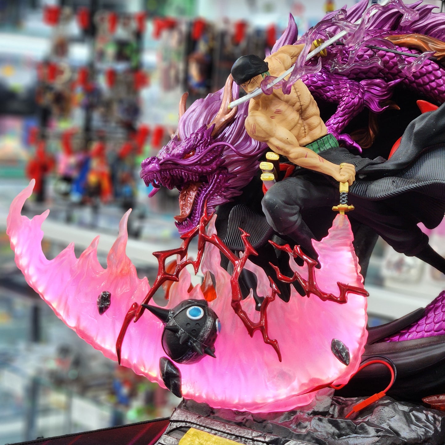 Figurine -One Piece- Dragon
Roronoa Zoro 36cm x 47cm