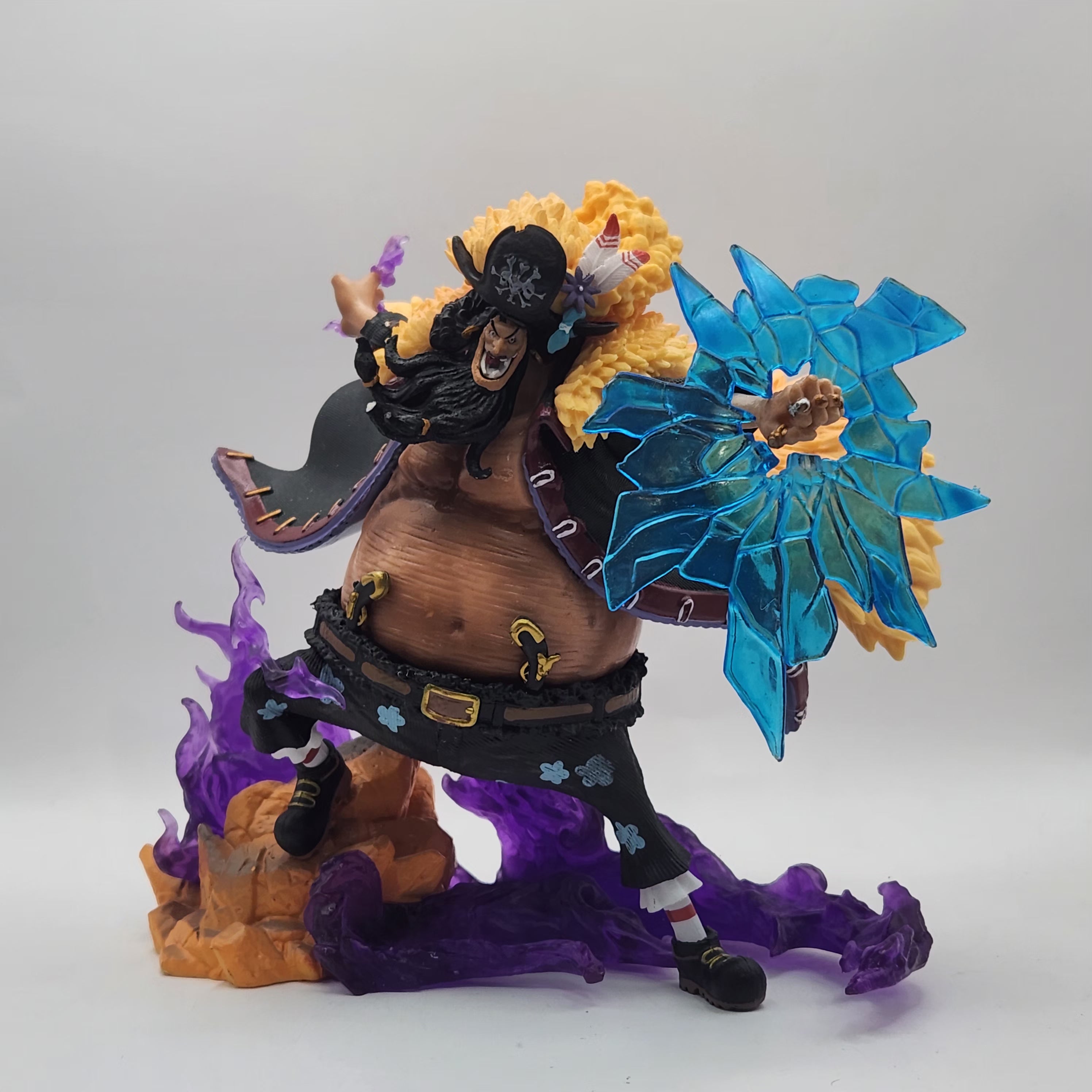 Figurine marshall D.Teach 17cm (manque Quelques pièces)