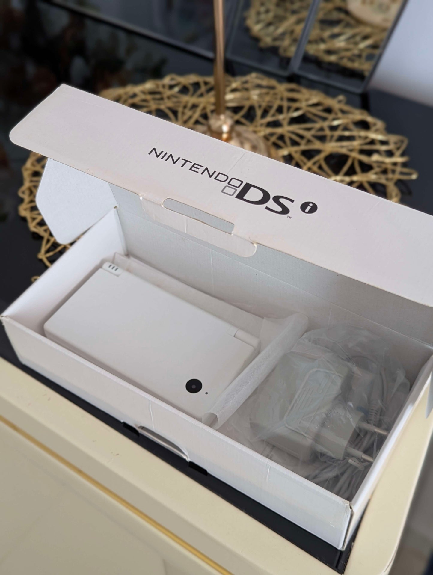 Nintendo DSi Blanche Flashée + Jeux (Neuf)