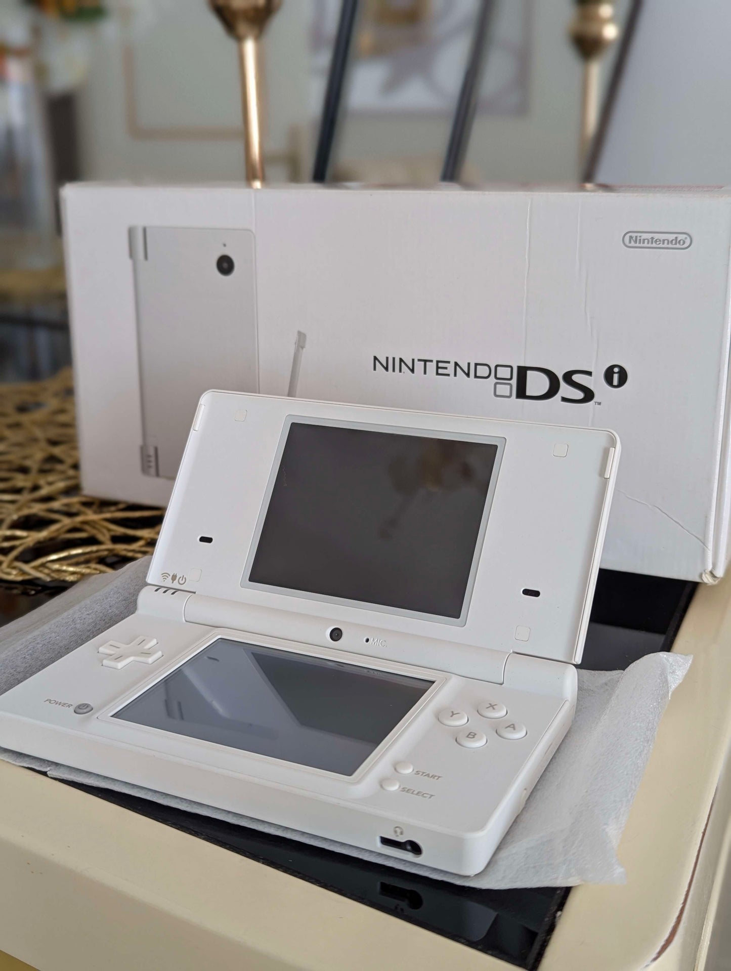 Nintendo DSi Blanche Flashée + Jeux (Neuf)