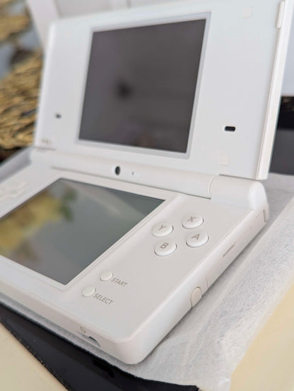Nintendo DSi Blanche Flashée + Jeux (Neuf)