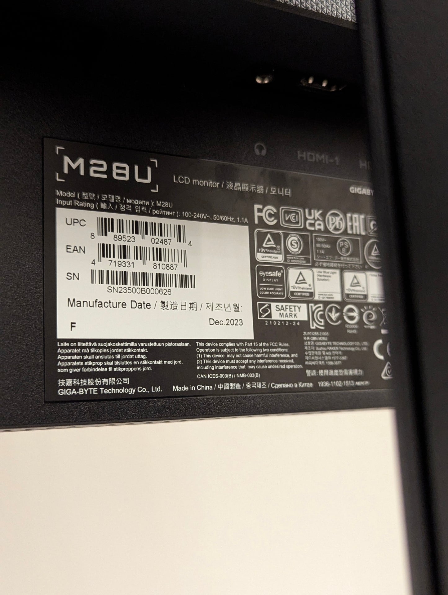 Ecran GIGABYTE M28U Moniteur de jeu 28" 4K UHD - 3840 x 2160, 144Hz, 1ms