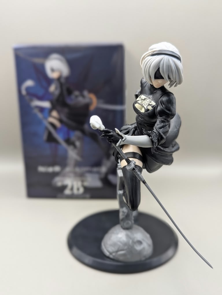 Figurine NieR Automata Android 2B (17 cm)