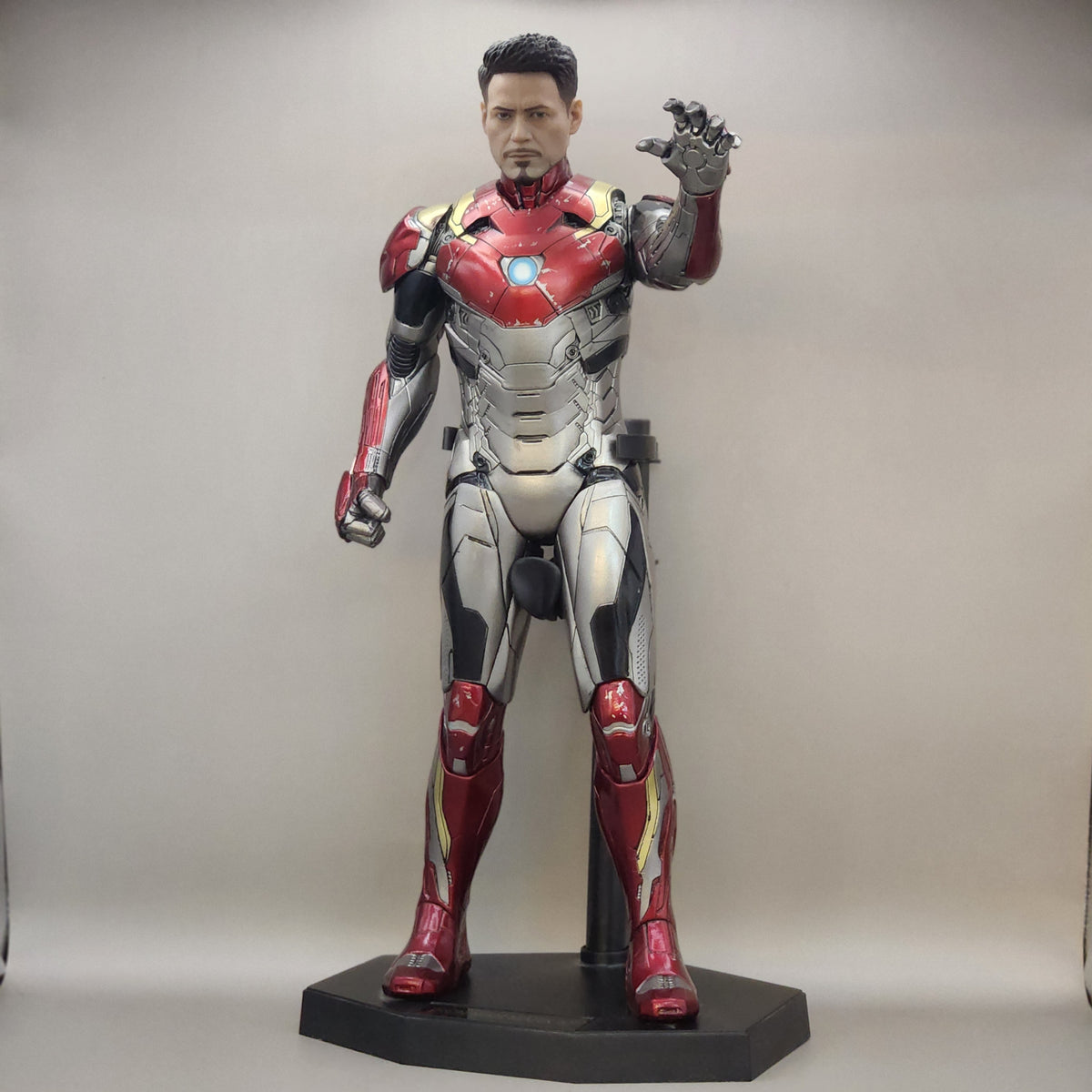 Figurine Iron Man Mark 47 32 cm