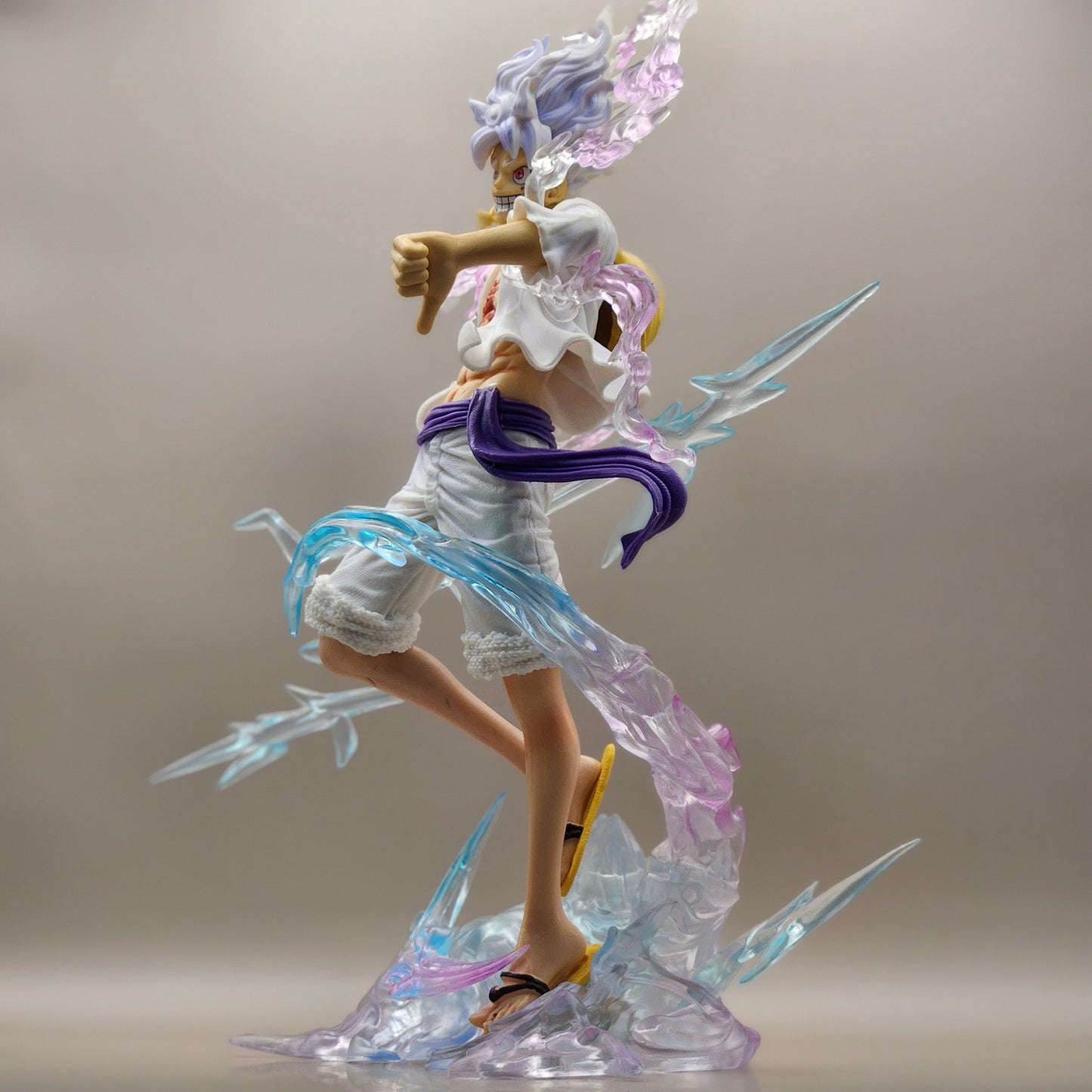 Figurine Luffy Gear 5 (Eclaire) 24 cm