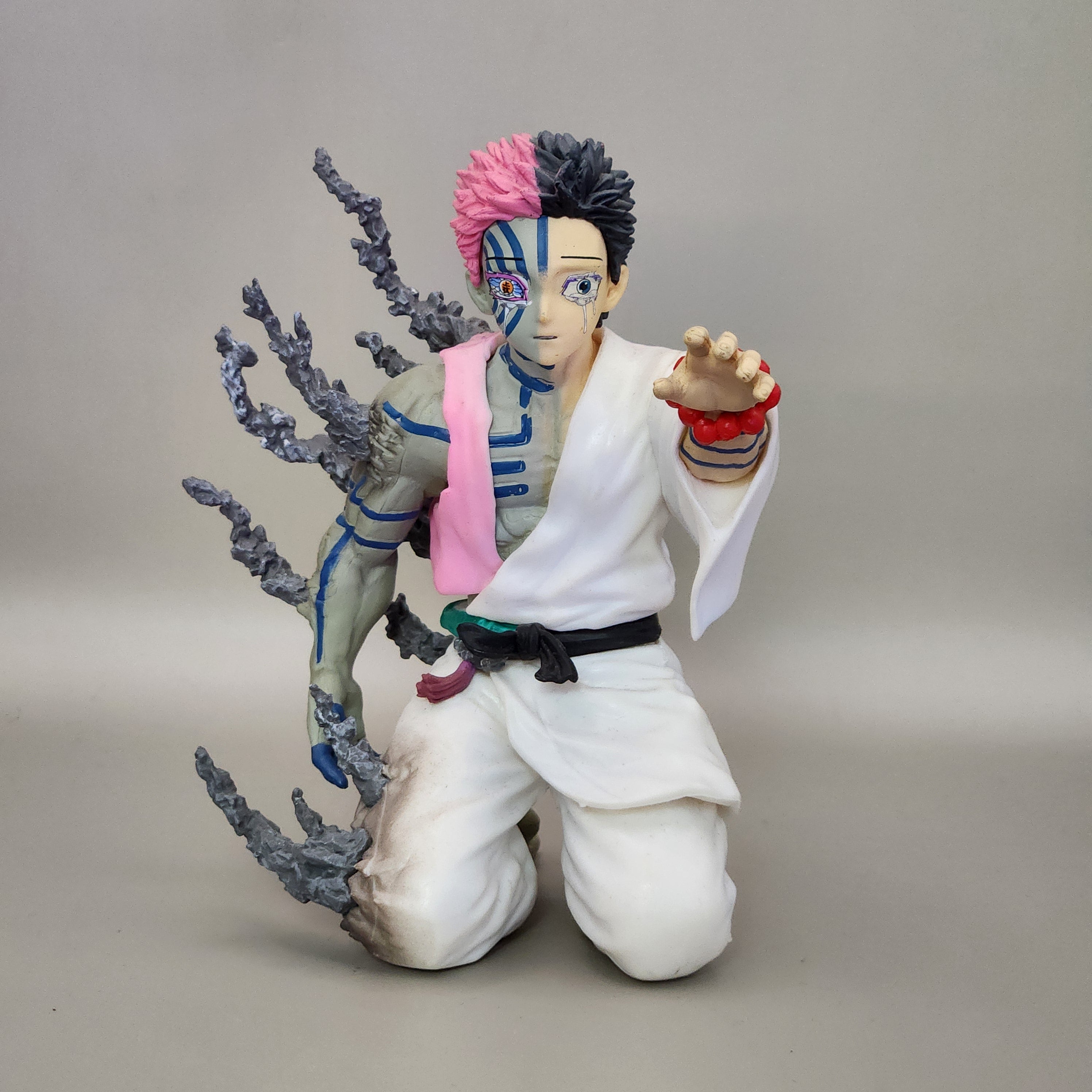 Figurine Akaza Demon slayer 13cm