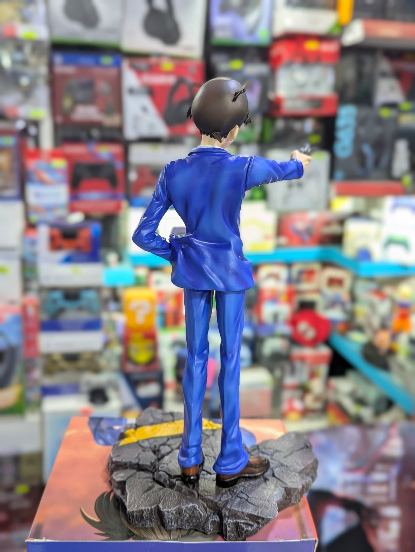 Figurine Detective Conan Adulte 31 cm