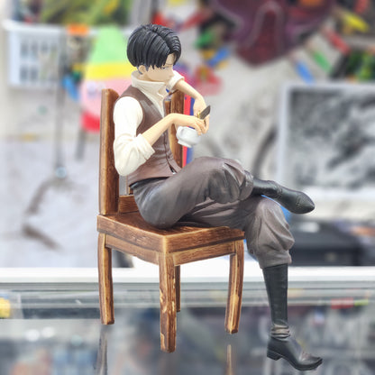 Figurine Levi 21 cm  - Attack On Titan