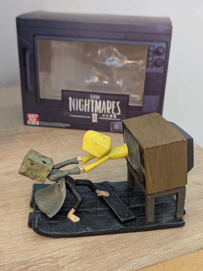Little Nightmare II Diorama Tv Scene Mono & Six (17 cm)