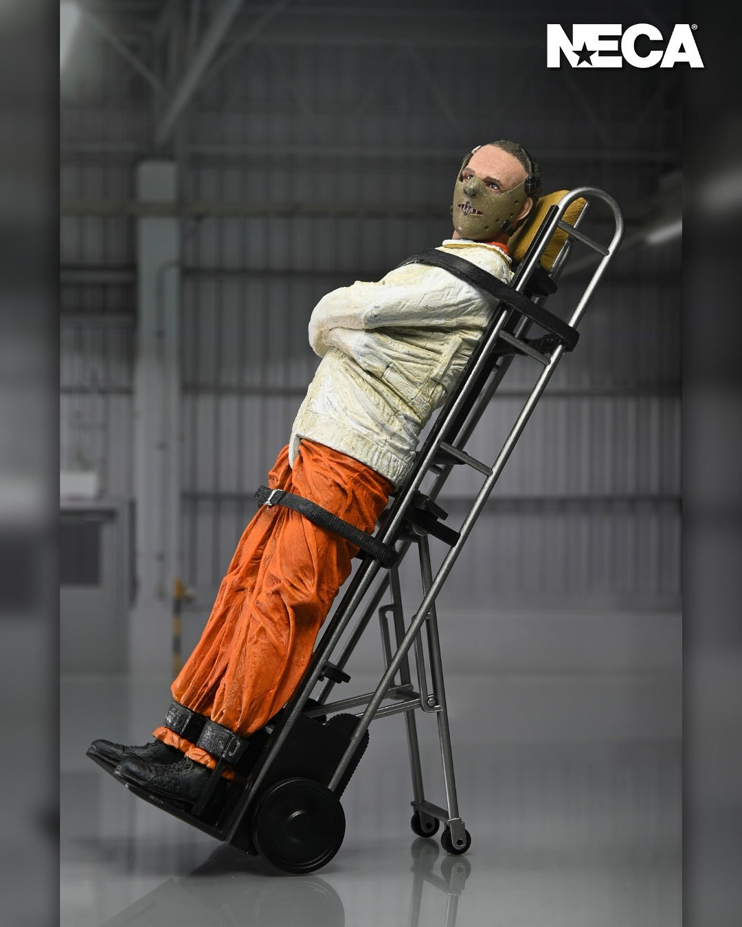 Figurine Le Silence des agneaux - Dr. Hannibal Lecter (Masked)  20 cm - Neca Original