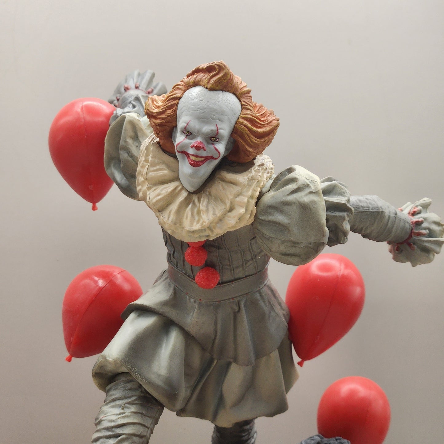 Figurine Pennywise "IT" 20 CM