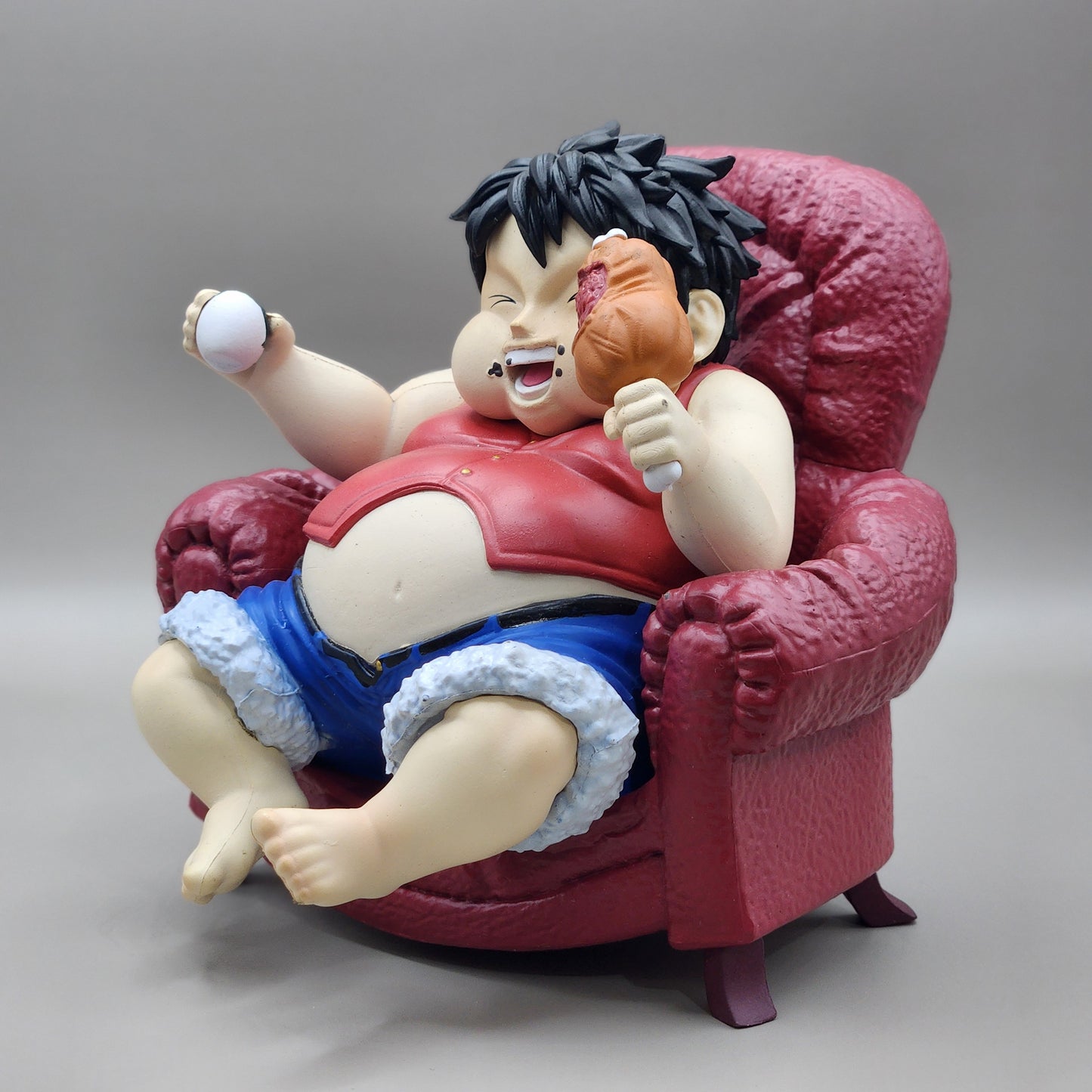 Figurine One Piece Luffy FAT Fauteuille | 18 cm