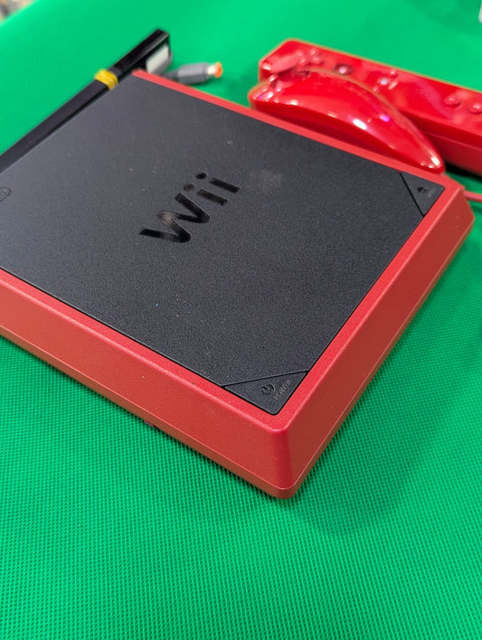 Console Nintendo WII MINI Rouge Non Flashé