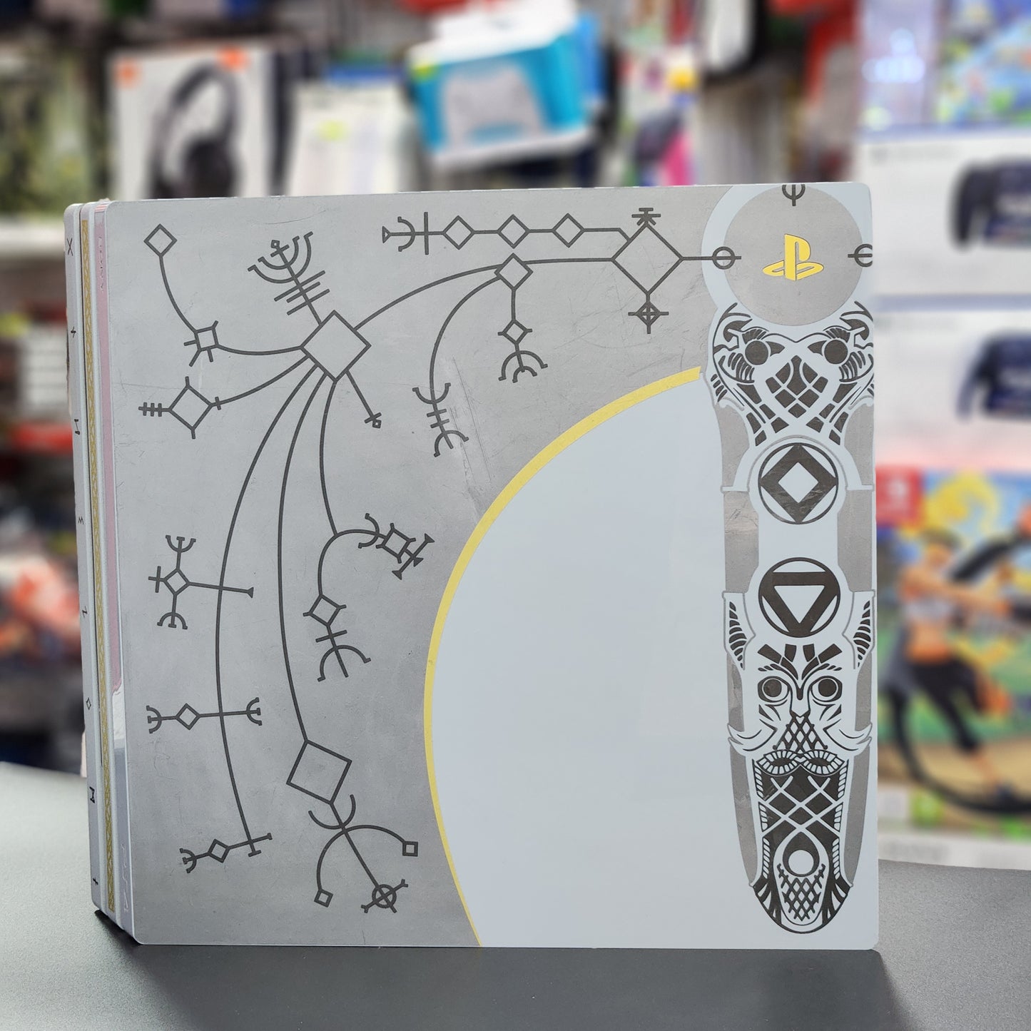 Console PlayStation 4/PS4 PRO Edition God Of War