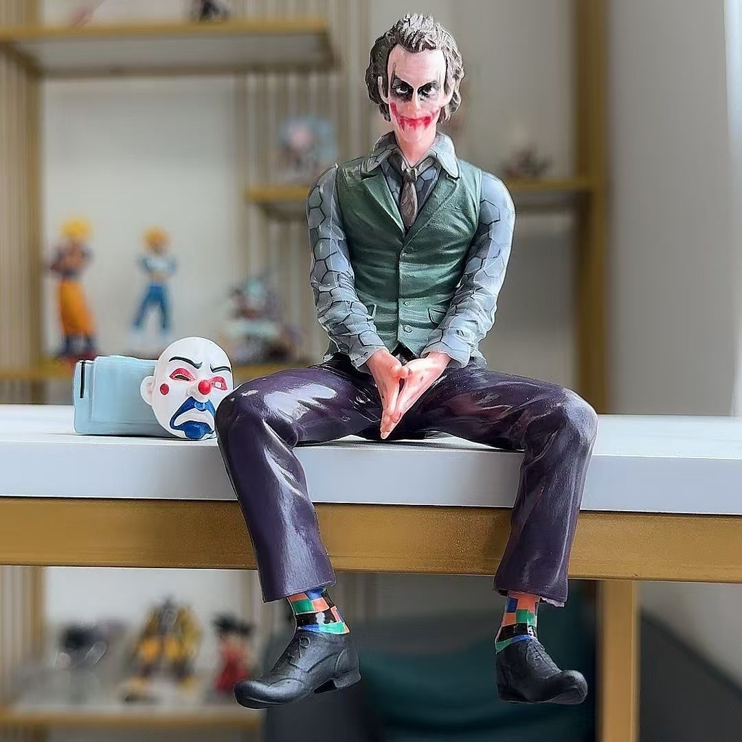 Figurine  joker assis (15 cm) petit model