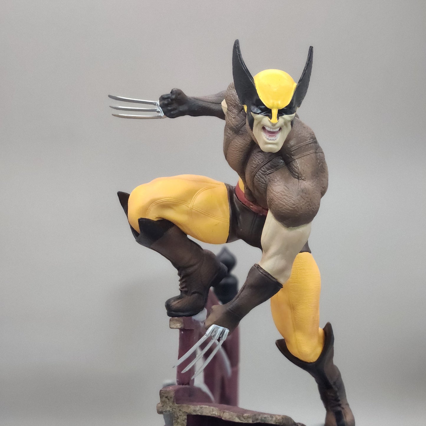 Figurine Marvel Wolverine (24cm)