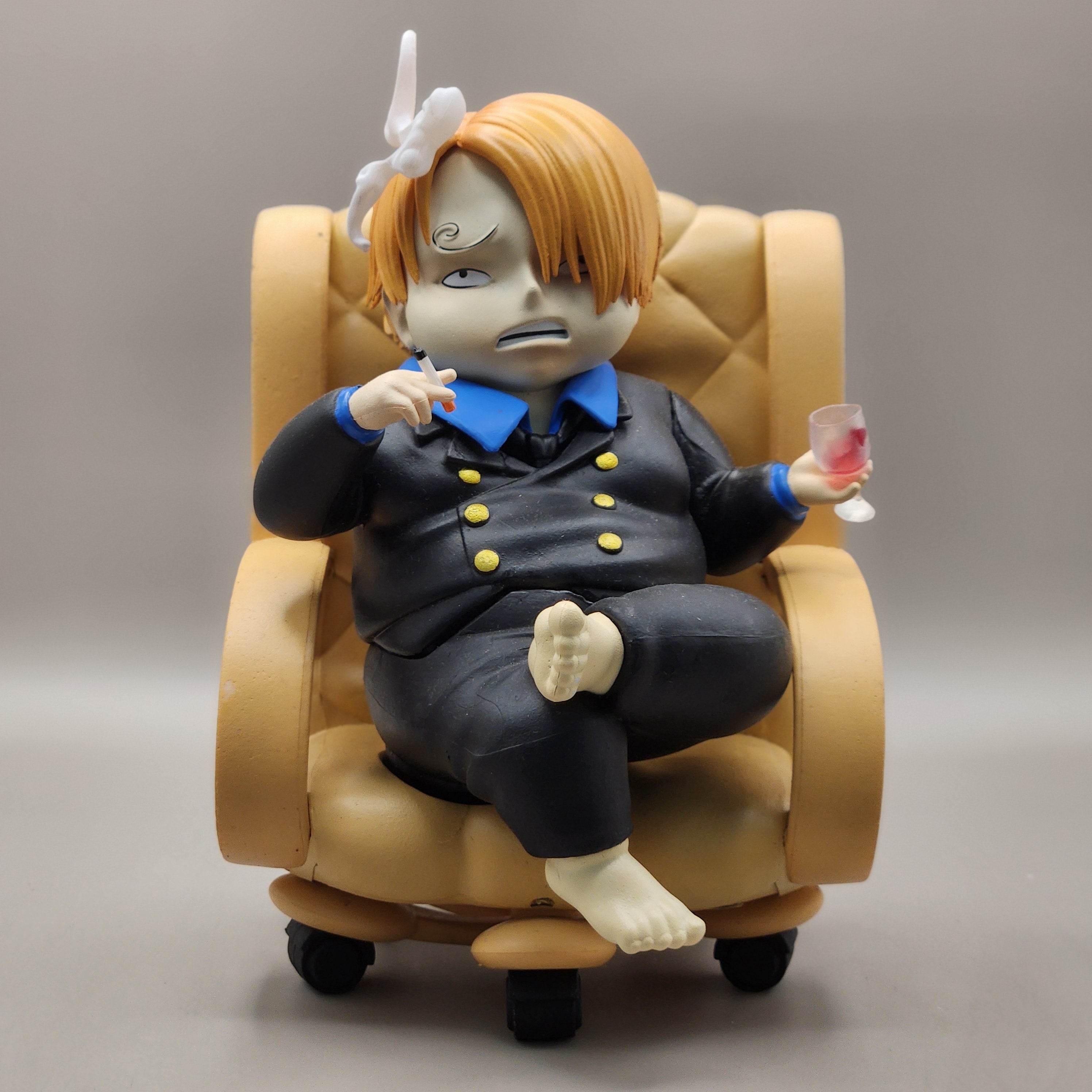 Figurine One Piece Sanji FAT Fauteuille | 15 cm