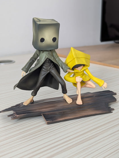Figurine Little Nightmares 2  - MONO & SIX  (15 cm)