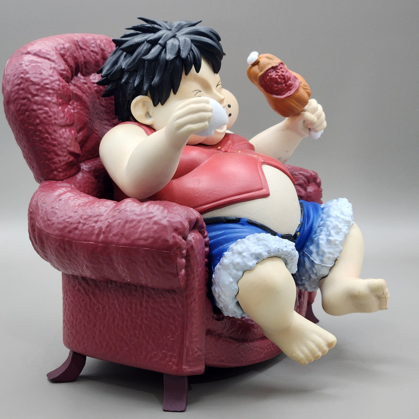 Figurine One Piece Luffy FAT Fauteuille | 18 cm